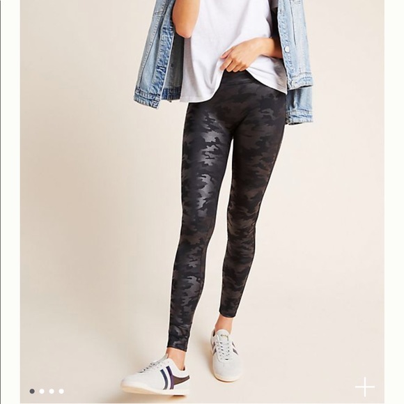 SPANX Pants - NWT Spanx Camo Leggings